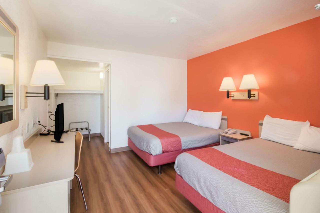 Hotel 6-moses Lake, Wa